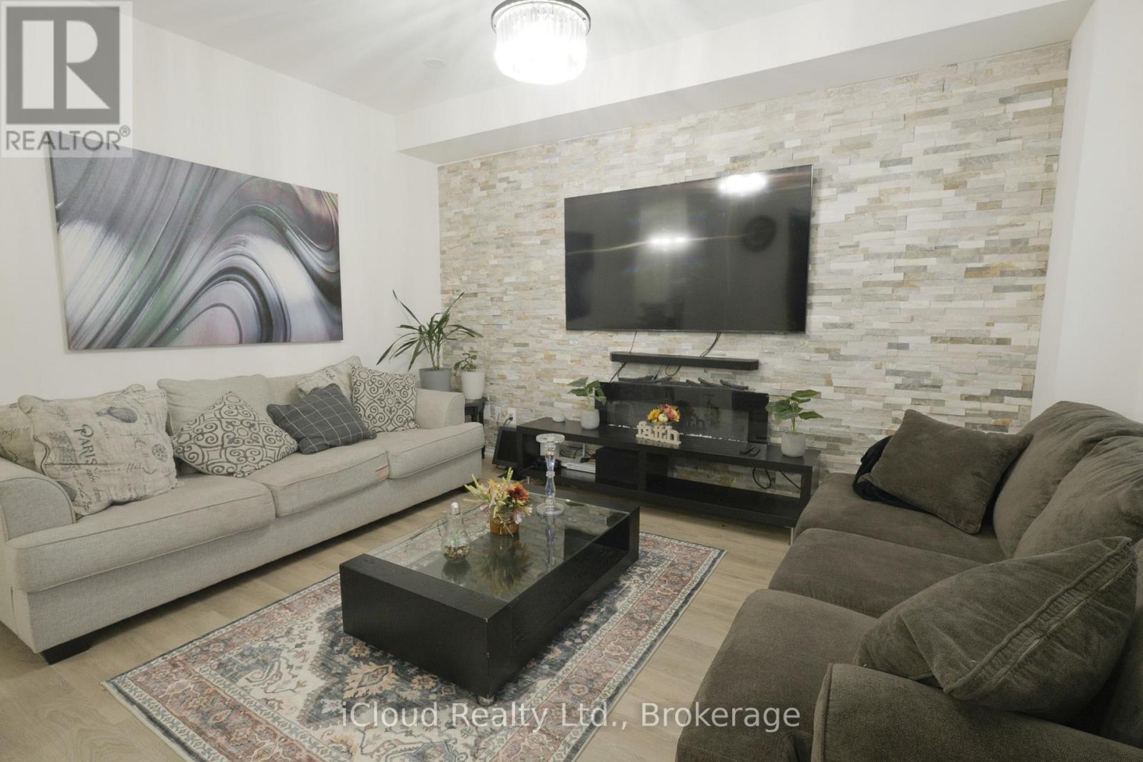 8 Whitton Drive, Brant, Ontario  N3L 0L1 - Photo 6 - X13085600
