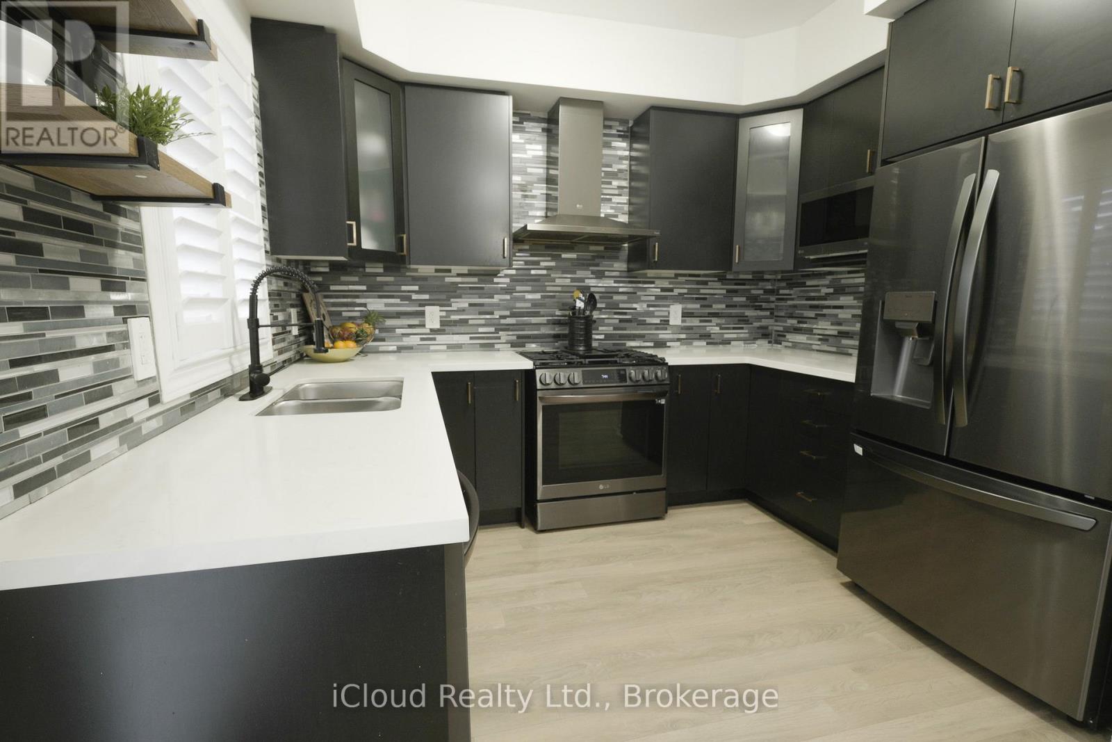 8 Whitton Drive, Brant, Ontario  N3L 0L1 - Photo 9 - X13085600