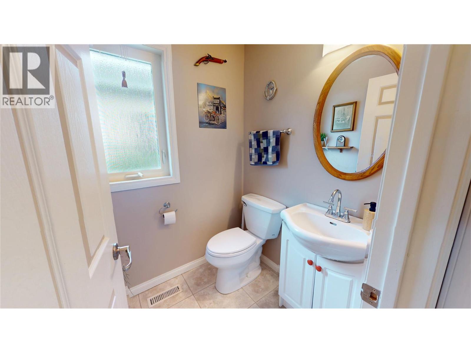 3333 Mt Fisher Drive N, Cranbrook, British Columbia  V1C 6N6 - Photo 21 - 10386112
