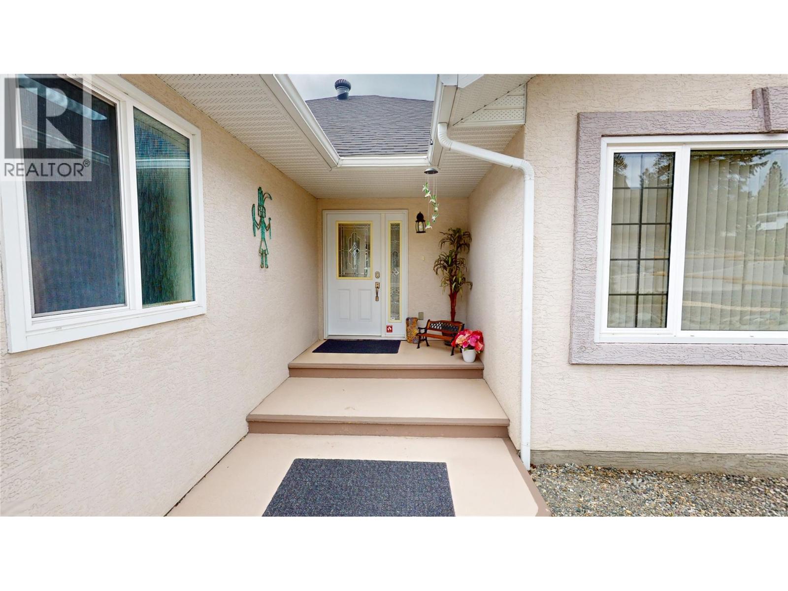 3333 Mt Fisher Drive N, Cranbrook, British Columbia  V1C 6N6 - Photo 3 - 10386112