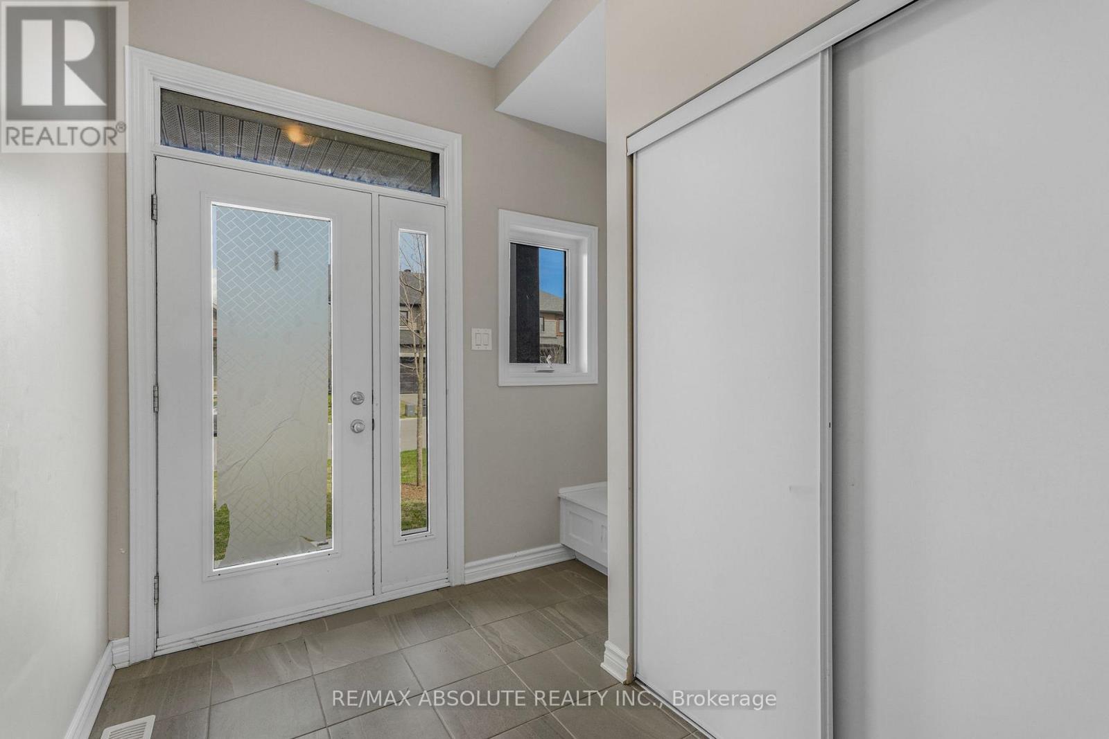 741 Namur Street, Russell, Ontario  K0A 1W0 - Photo 2 - X12973610