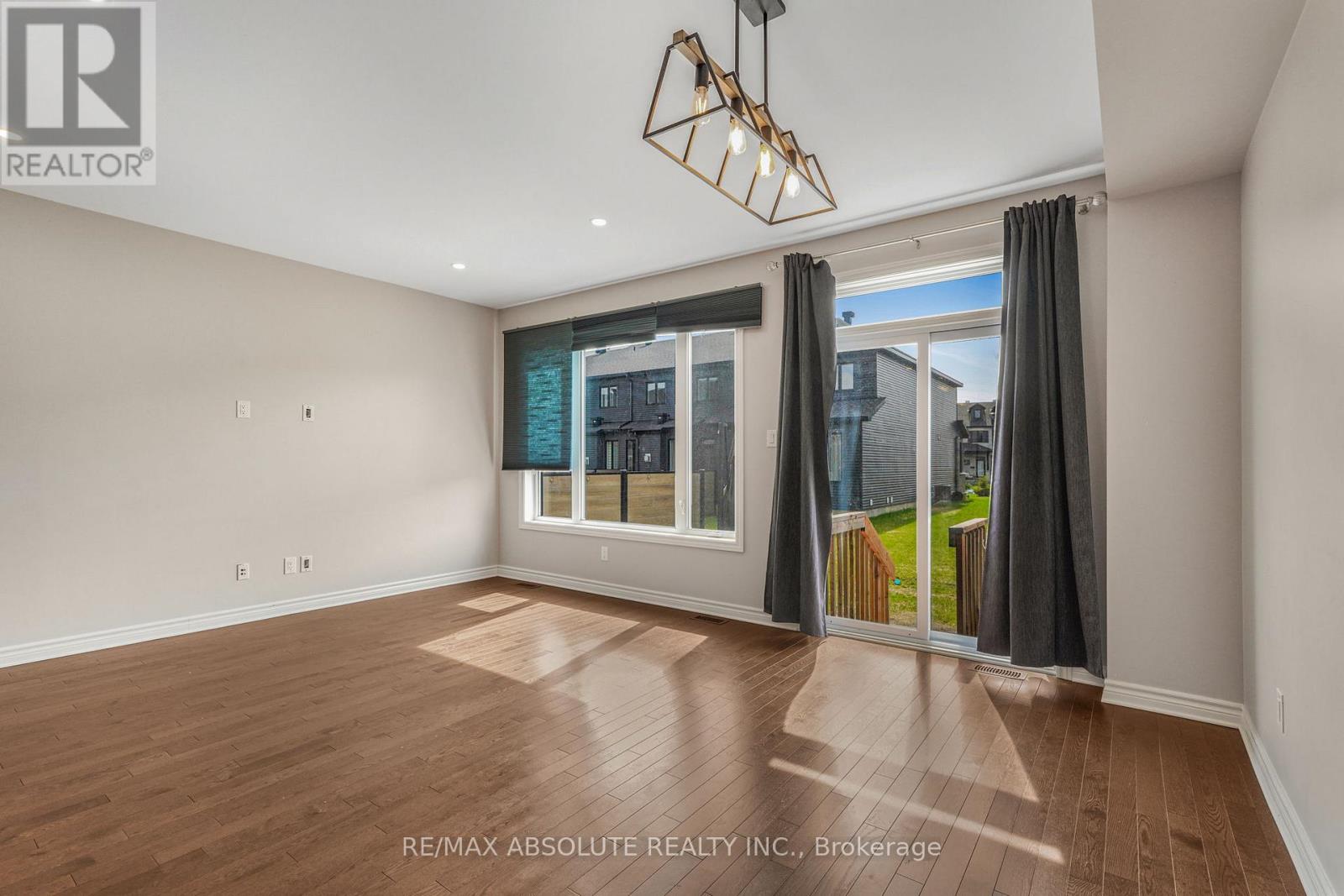 741 Namur Street, Russell, Ontario  K0A 1W0 - Photo 12 - X12973610