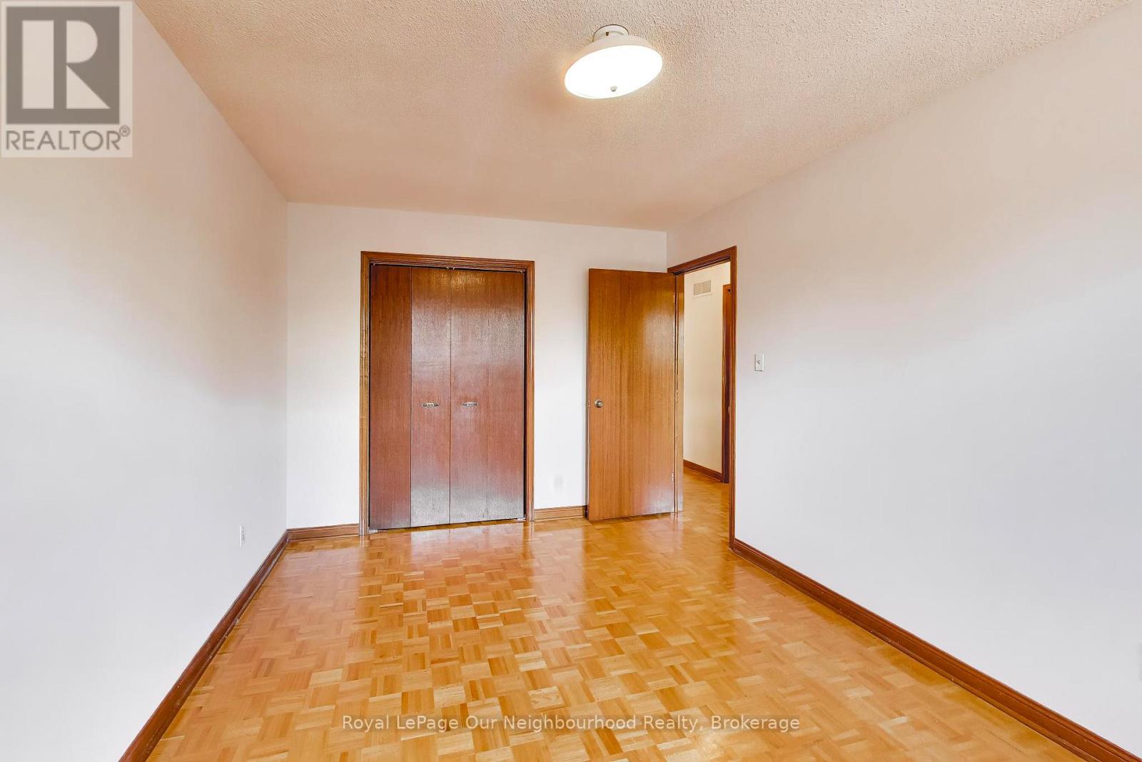 32 Madawaska Avenue, Toronto, Ontario  M2M 2P9 - Photo 23 - C13085750