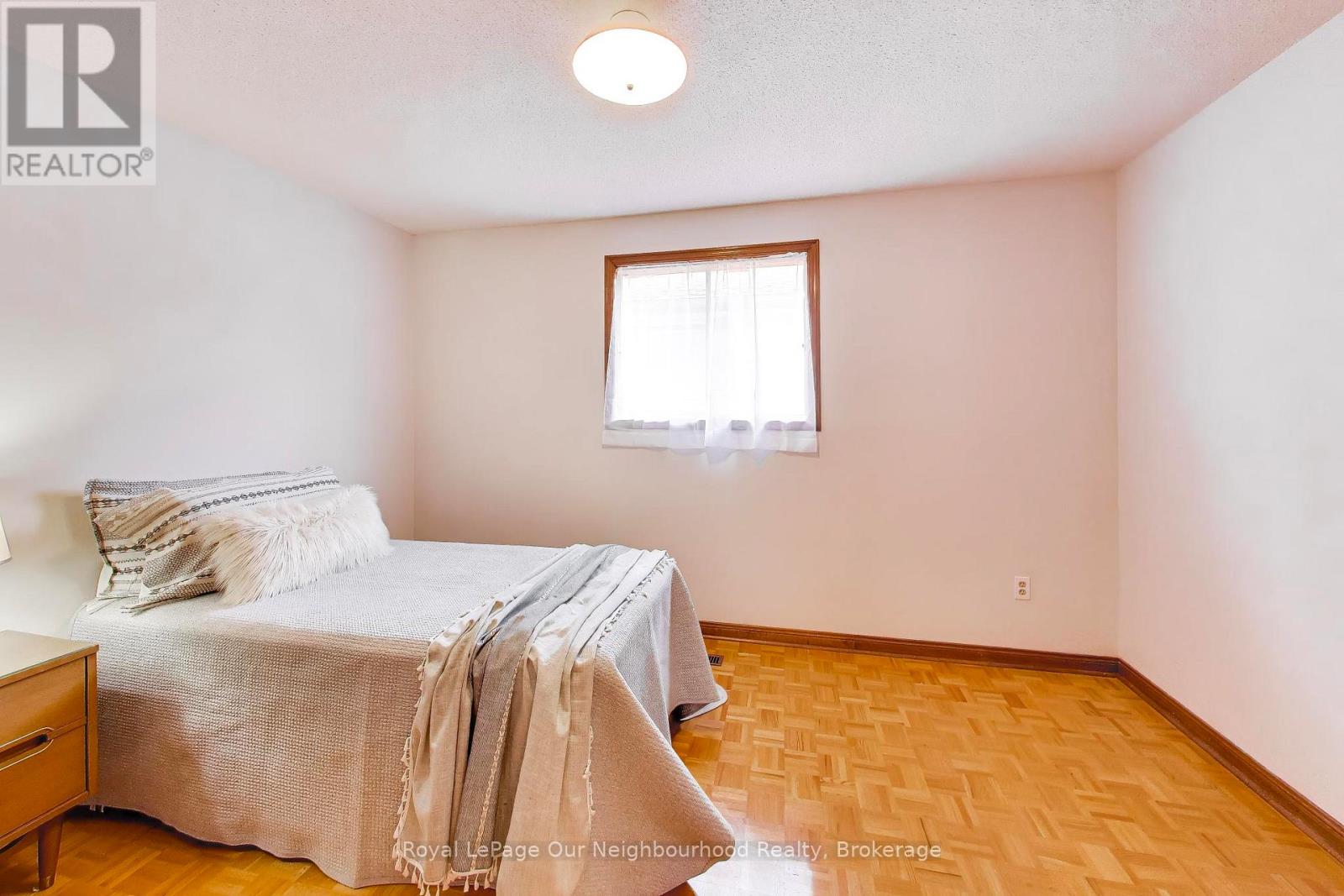 32 Madawaska Avenue, Toronto, Ontario  M2M 2P9 - Photo 26 - C13085750