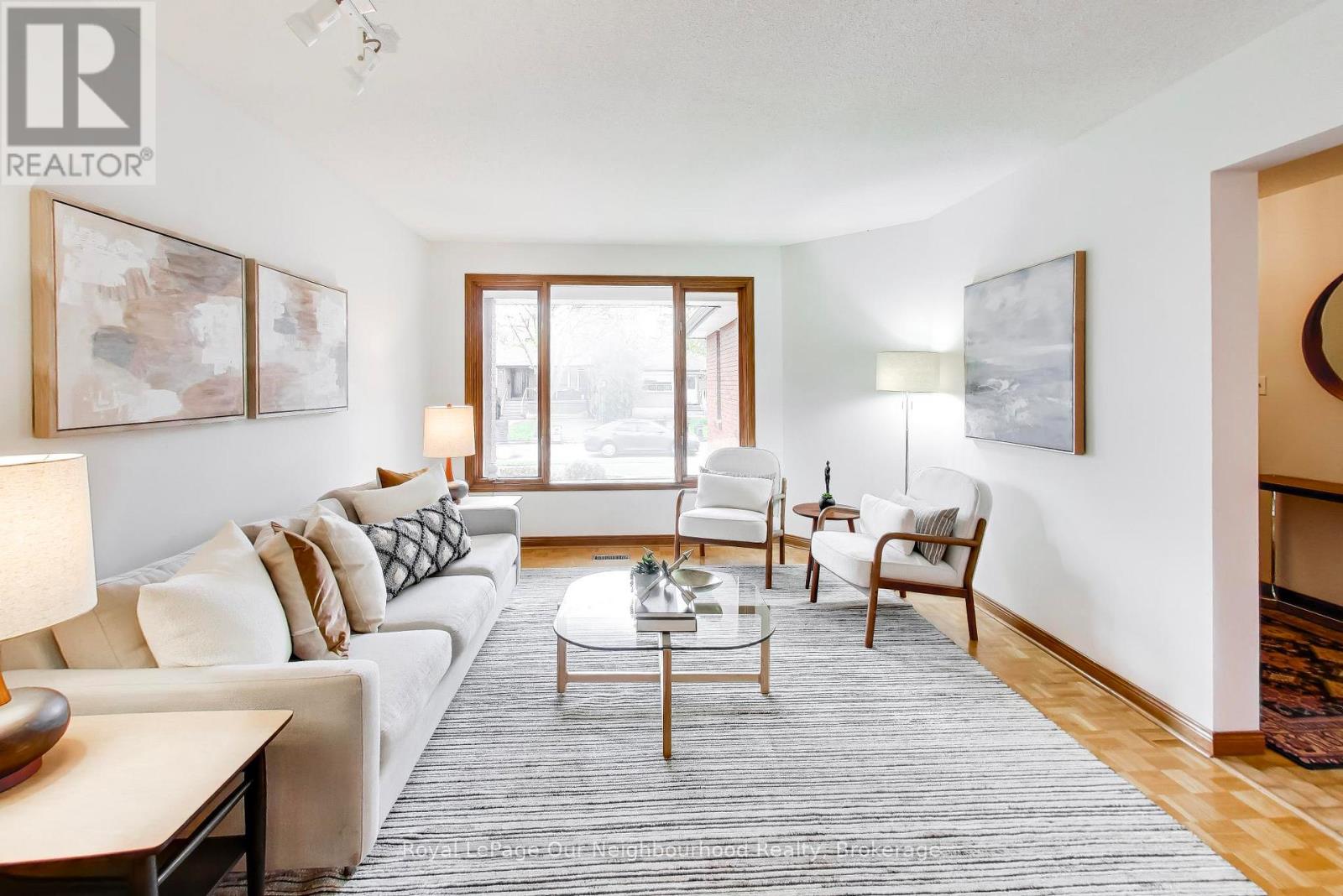 32 Madawaska Avenue, Toronto, Ontario  M2M 2P9 - Photo 7 - C13085750