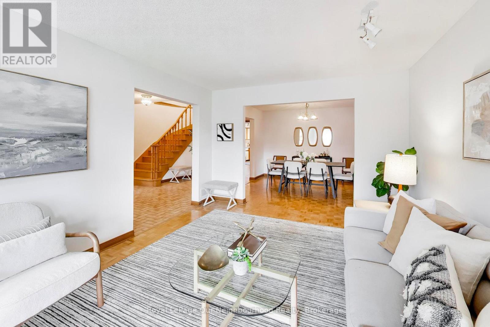 32 Madawaska Avenue, Toronto, Ontario  M2M 2P9 - Photo 8 - C13085750