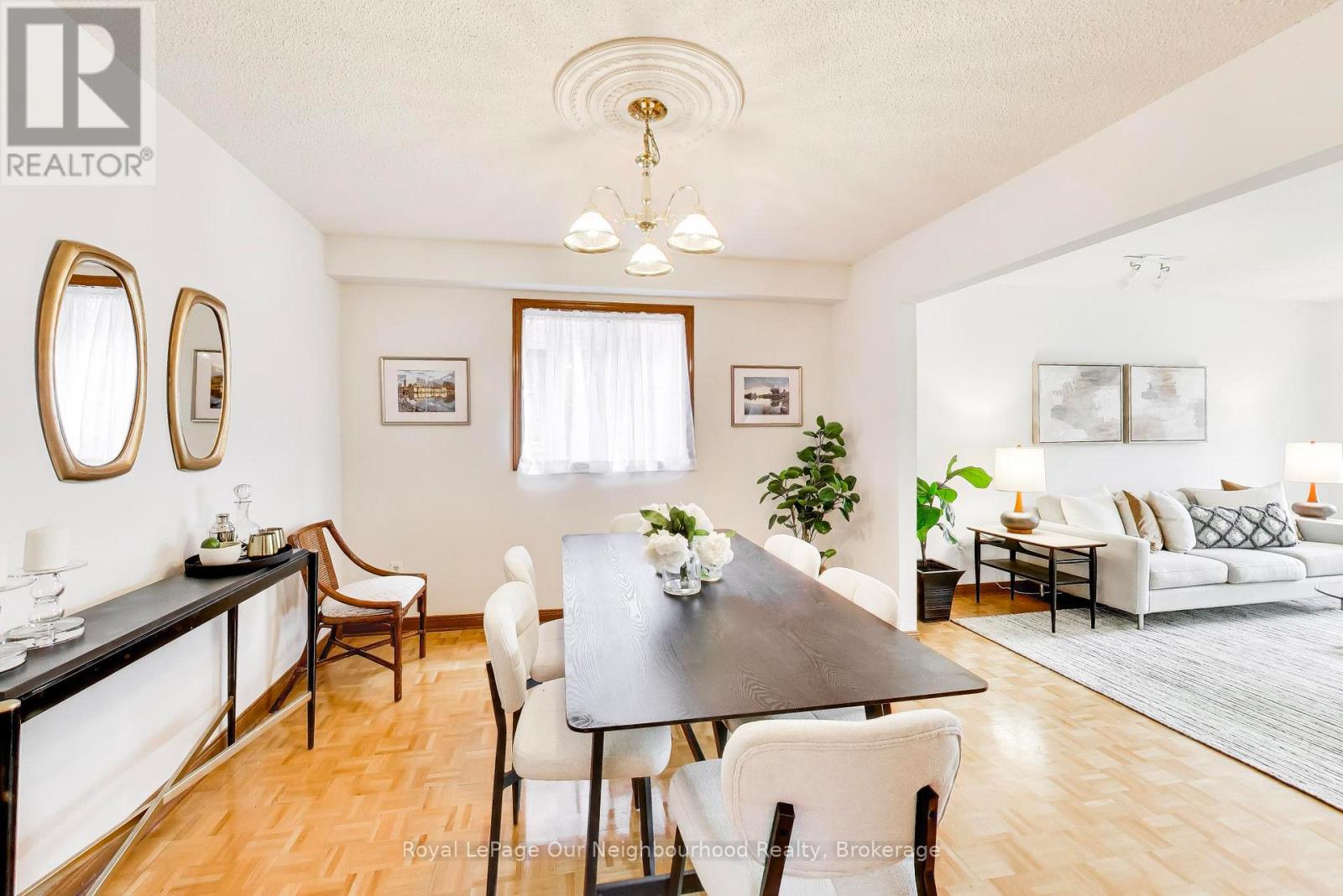 32 Madawaska Avenue, Toronto, Ontario  M2M 2P9 - Photo 9 - C13085750