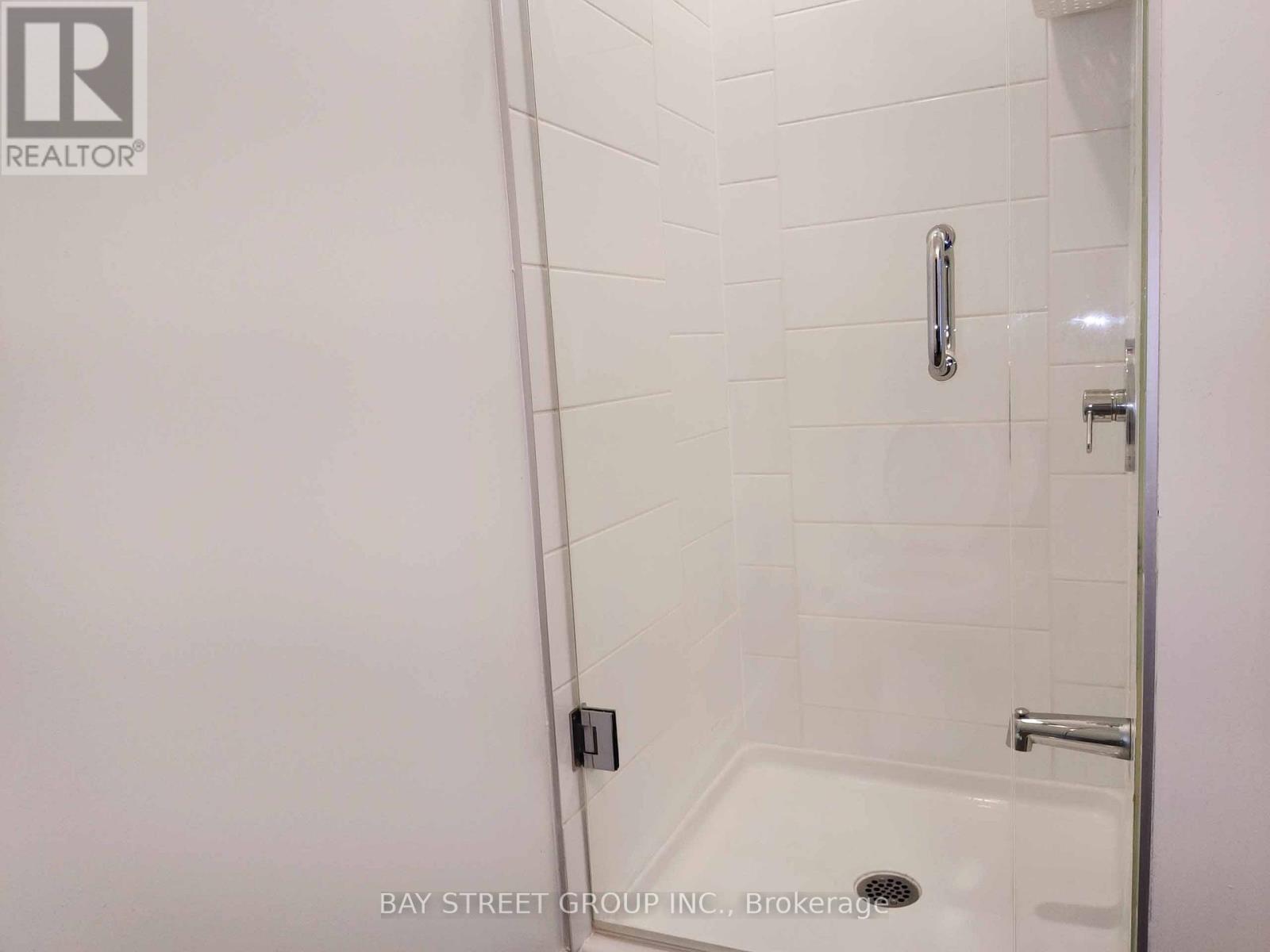 2208 - 50 Forest Manor Road, Toronto, Ontario  M2J 0E3 - Photo 11 - C13085818