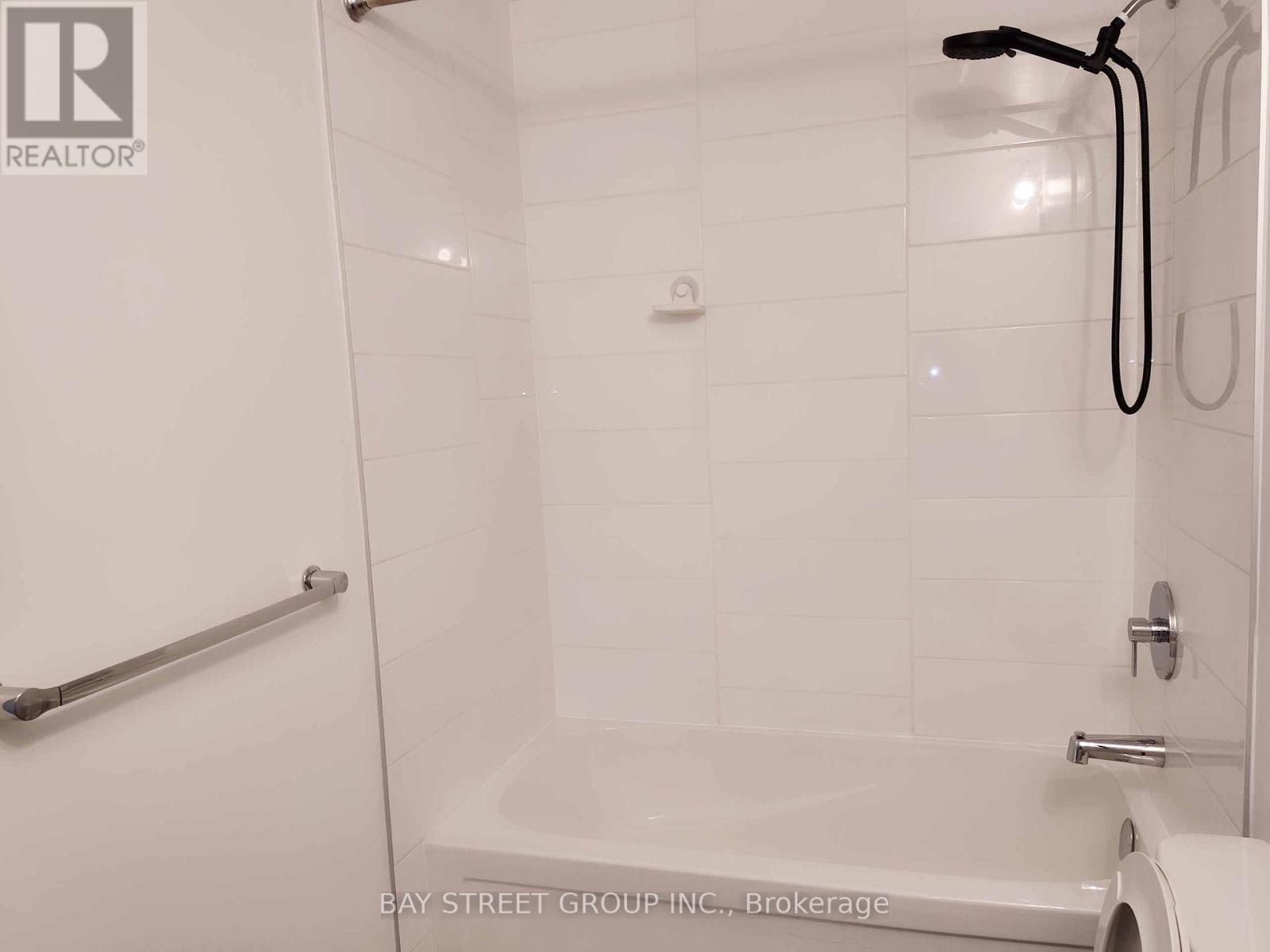 2208 - 50 Forest Manor Road, Toronto, Ontario  M2J 0E3 - Photo 12 - C13085818