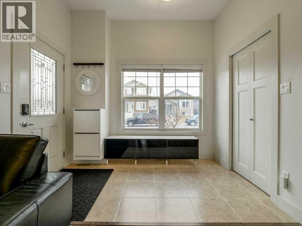 406 Twinriver Road W, Lethbridge, Alberta  T1J 4C8 - Photo 2 - A2290987