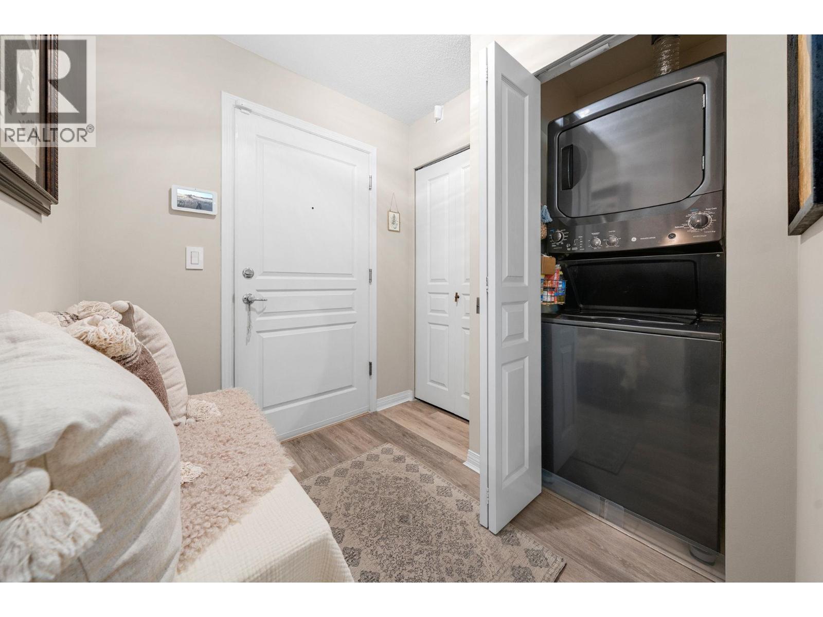 303 365 E 1st Street, North Vancouver, British Columbia  V7L 4W5 - Photo 19 - R3119549