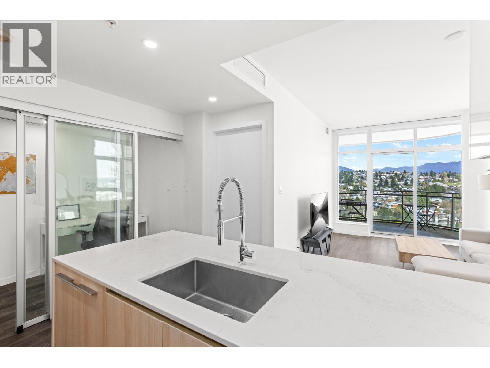 1703 5311 Goring Street, Burnaby, British Columbia  V5B 0B5 - Photo 6 - R3119589