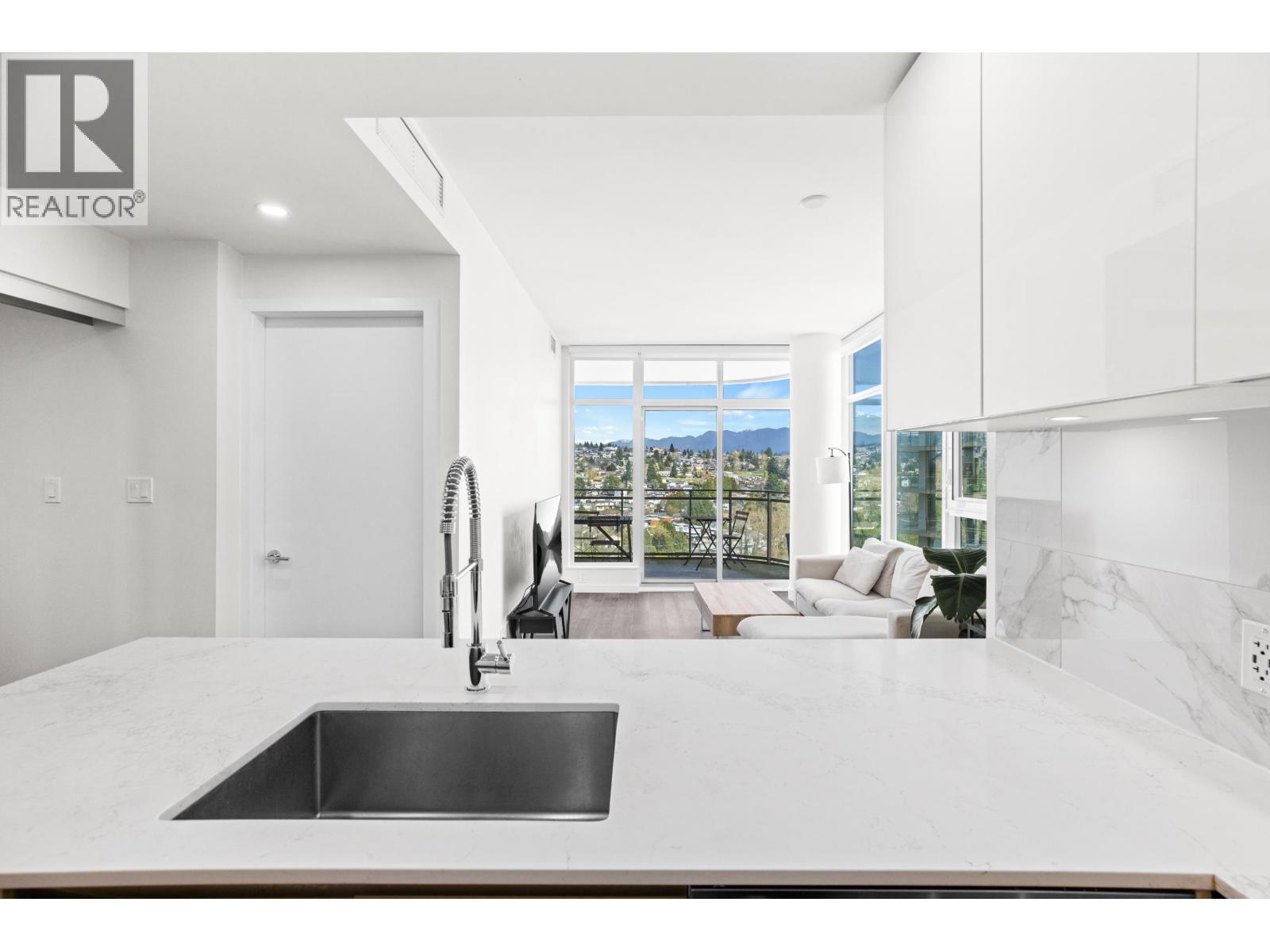 1703 5311 Goring Street, Burnaby, British Columbia  V5B 0B5 - Photo 9 - R3119589