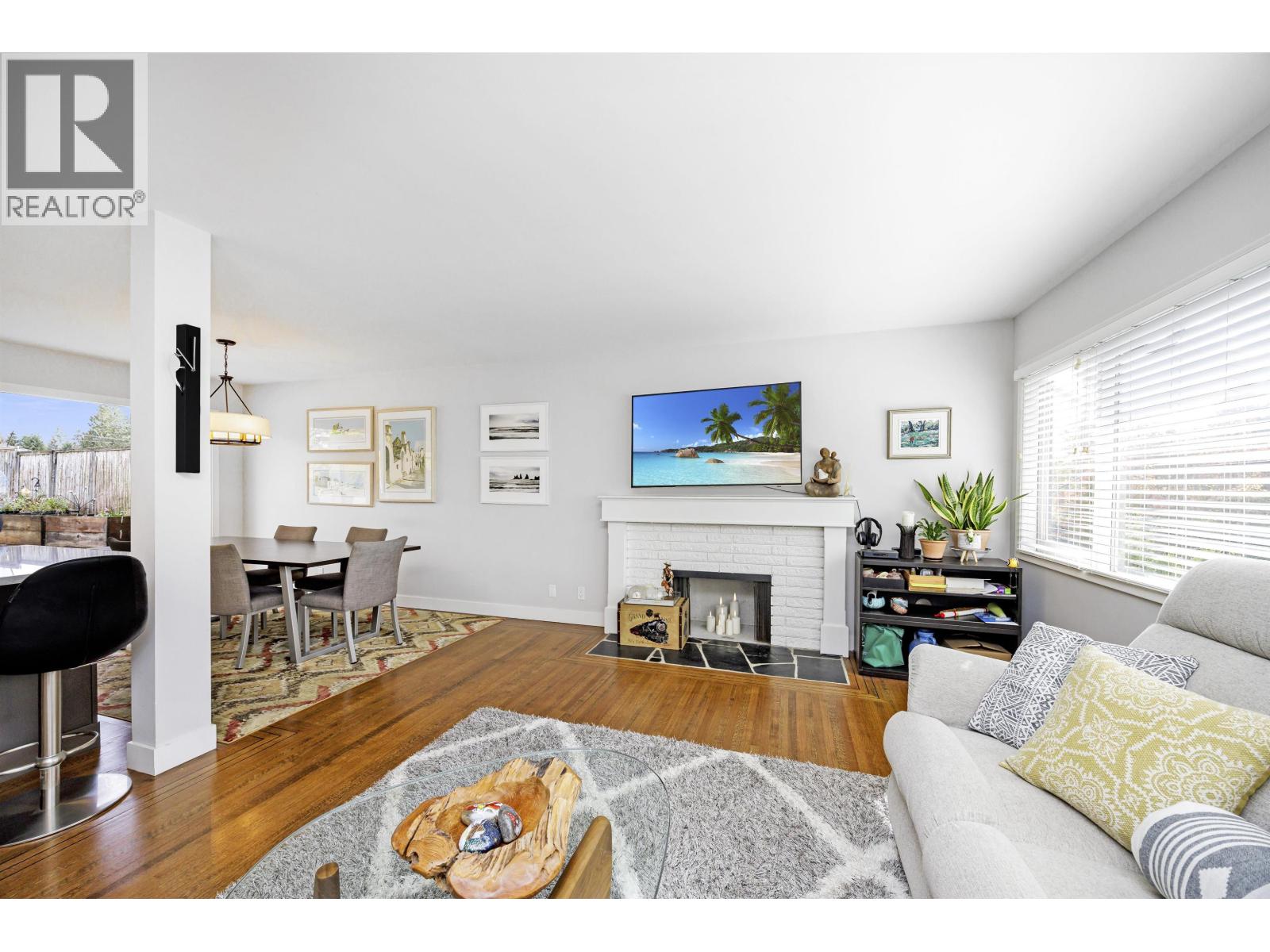 1388 E 20th Street, North Vancouver, British Columbia  V7J 1M6 - Photo 8 - R3119530