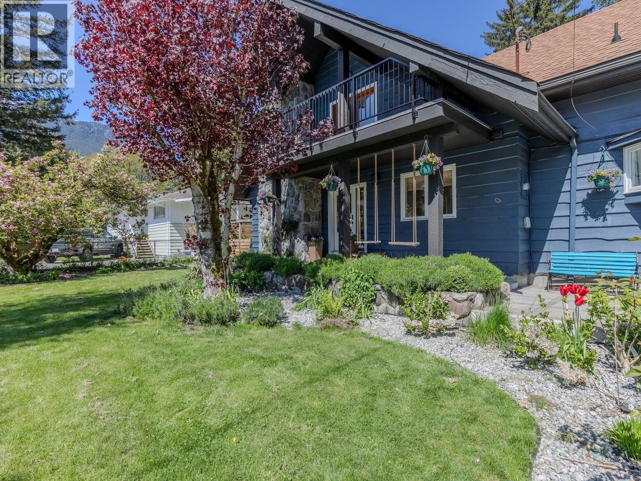 1387 JUDD ROAD, Squamish, British Columbia