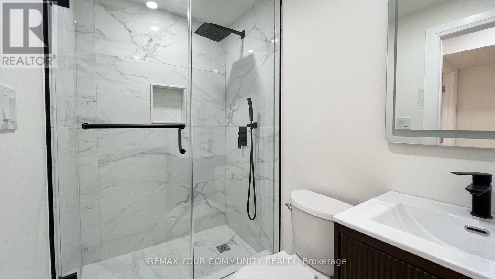 Lower - 24 Foxhill Drive, Vaughan, Ontario  L6A 1K1 - Photo 8 - N13061858