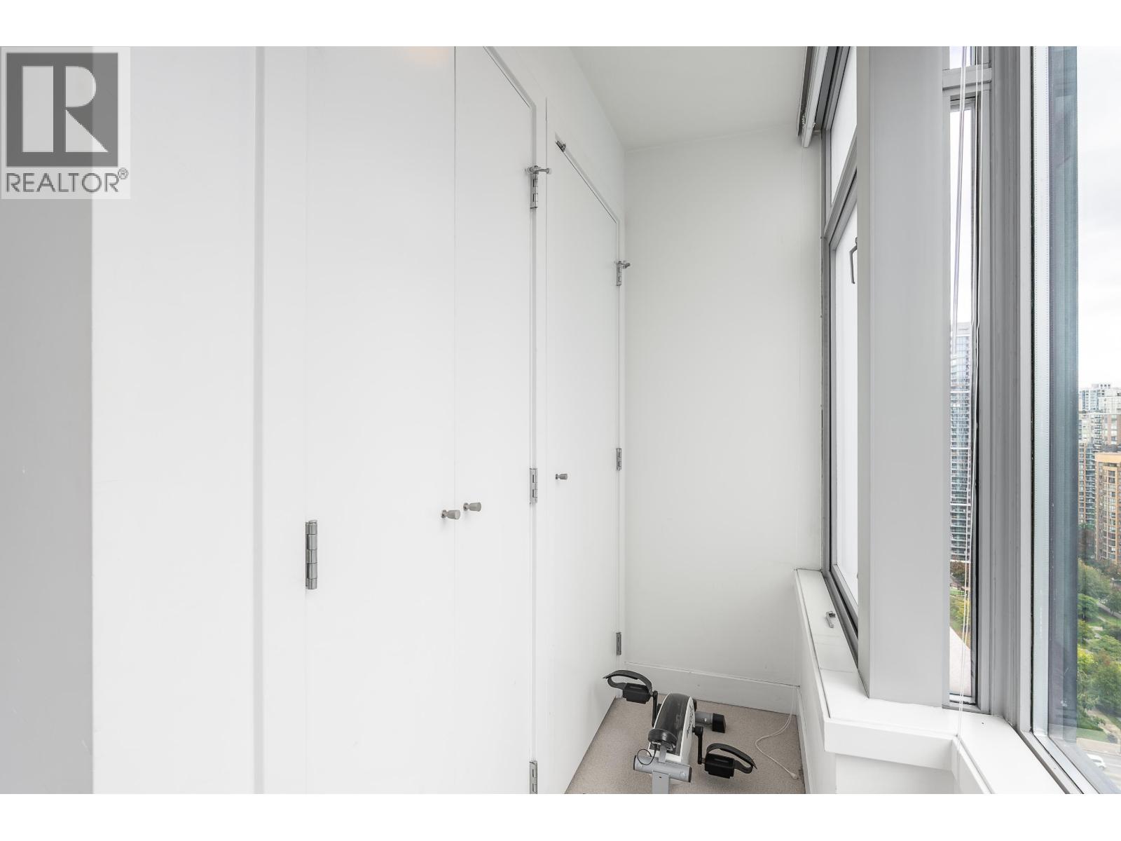 2402 1255 Seymour Street, Vancouver, British Columbia  V6B 0H1 - Photo 24 - R3119624
