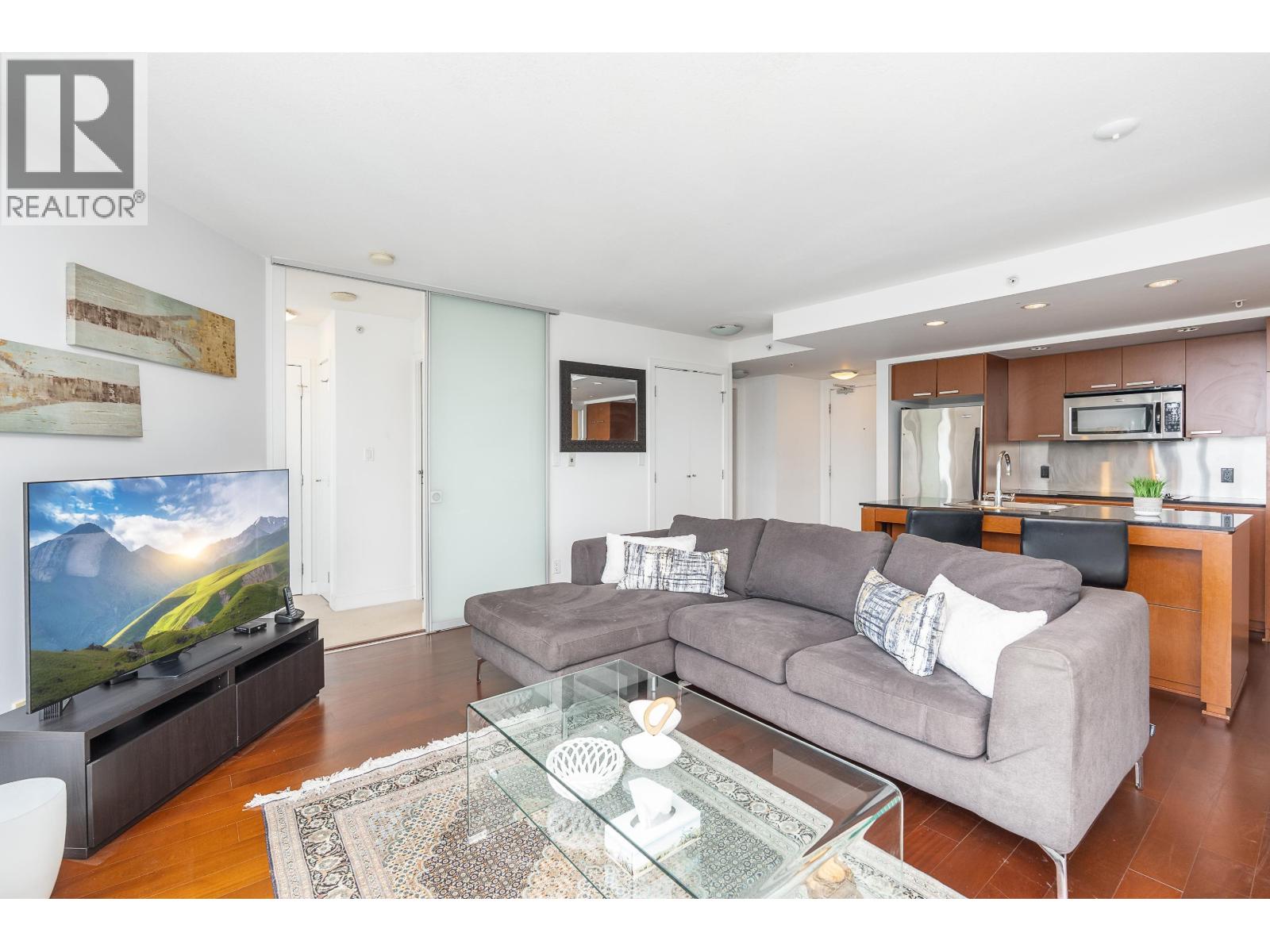 2402 1255 Seymour Street, Vancouver, British Columbia  V6B 0H1 - Photo 4 - R3119624