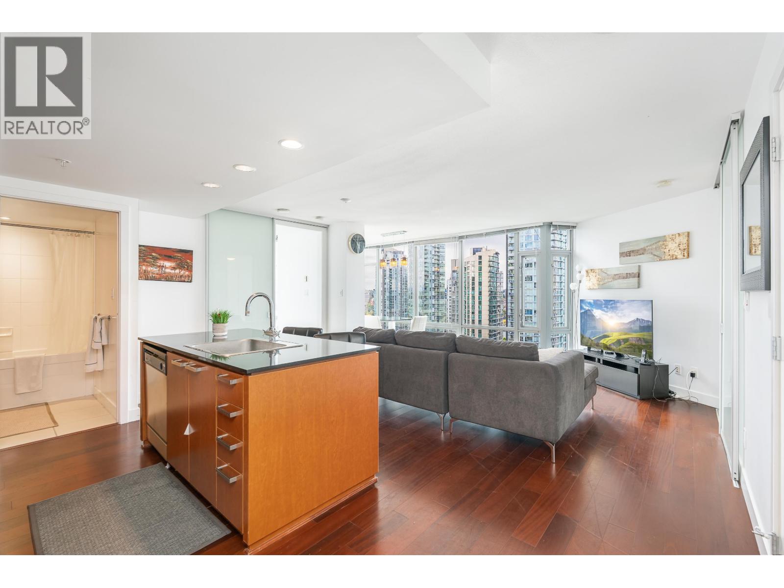 2402 1255 Seymour Street, Vancouver, British Columbia  V6B 0H1 - Photo 8 - R3119624