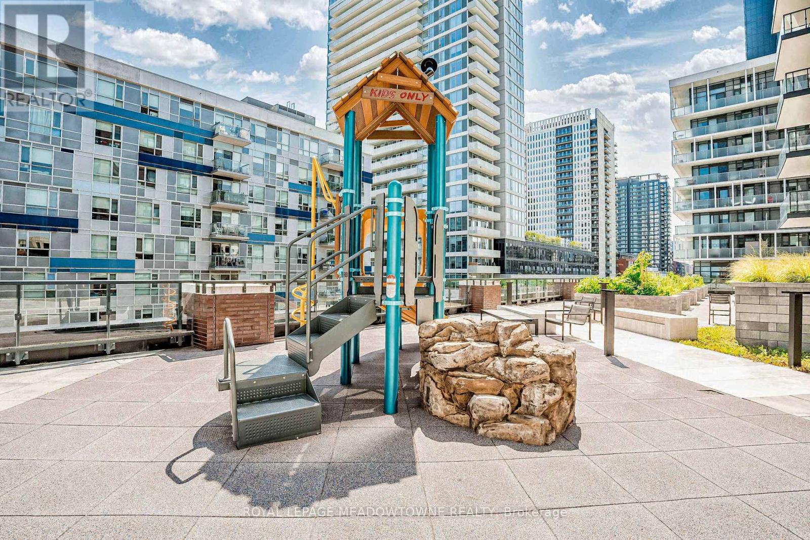 1102 - 130 River Street, Toronto, Ontario  M5A 0R8 - Photo 41 - C12872280
