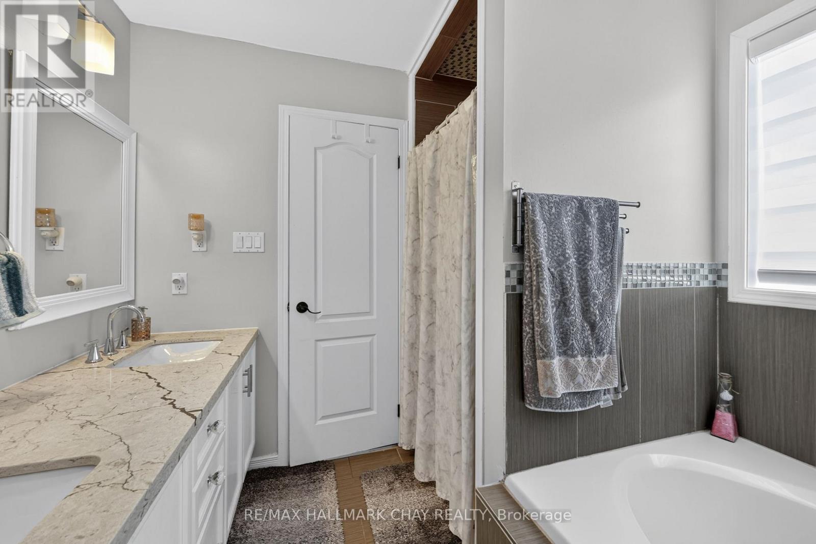 35 Lookout Street, Essa (Angus), Ontario  L0M 1B4 - Photo 23 - N13085696