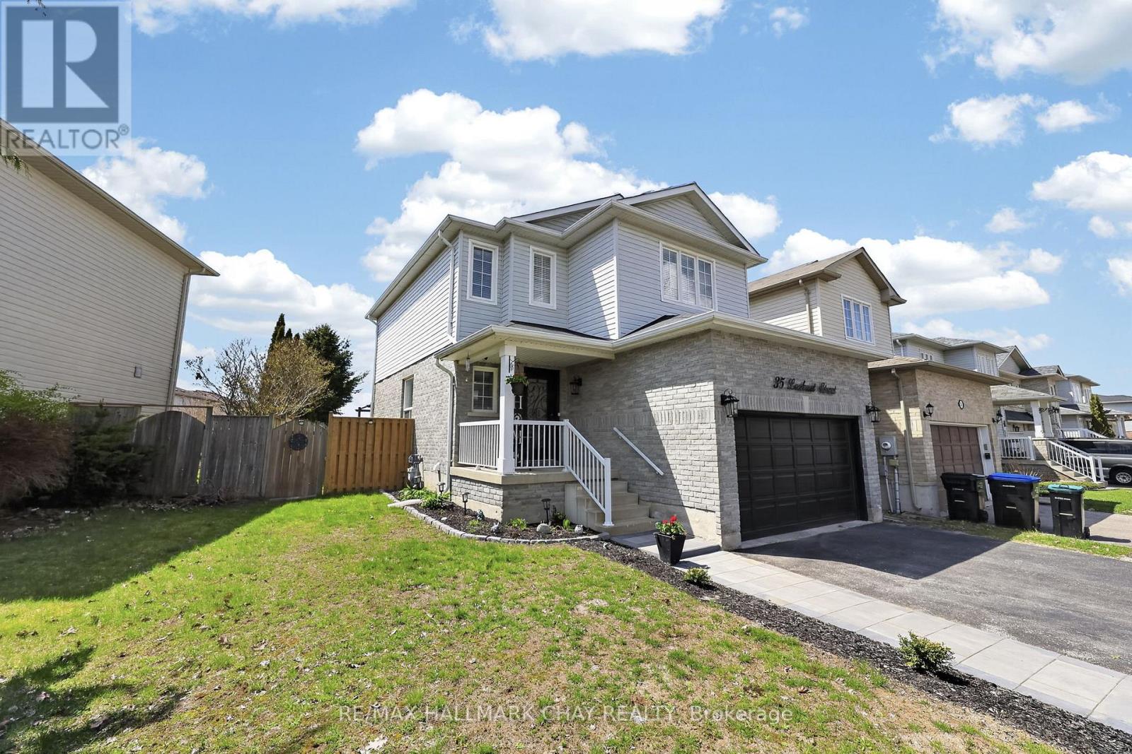 35 Lookout Street, Essa (Angus), Ontario  L0M 1B4 - Photo 5 - N13085696