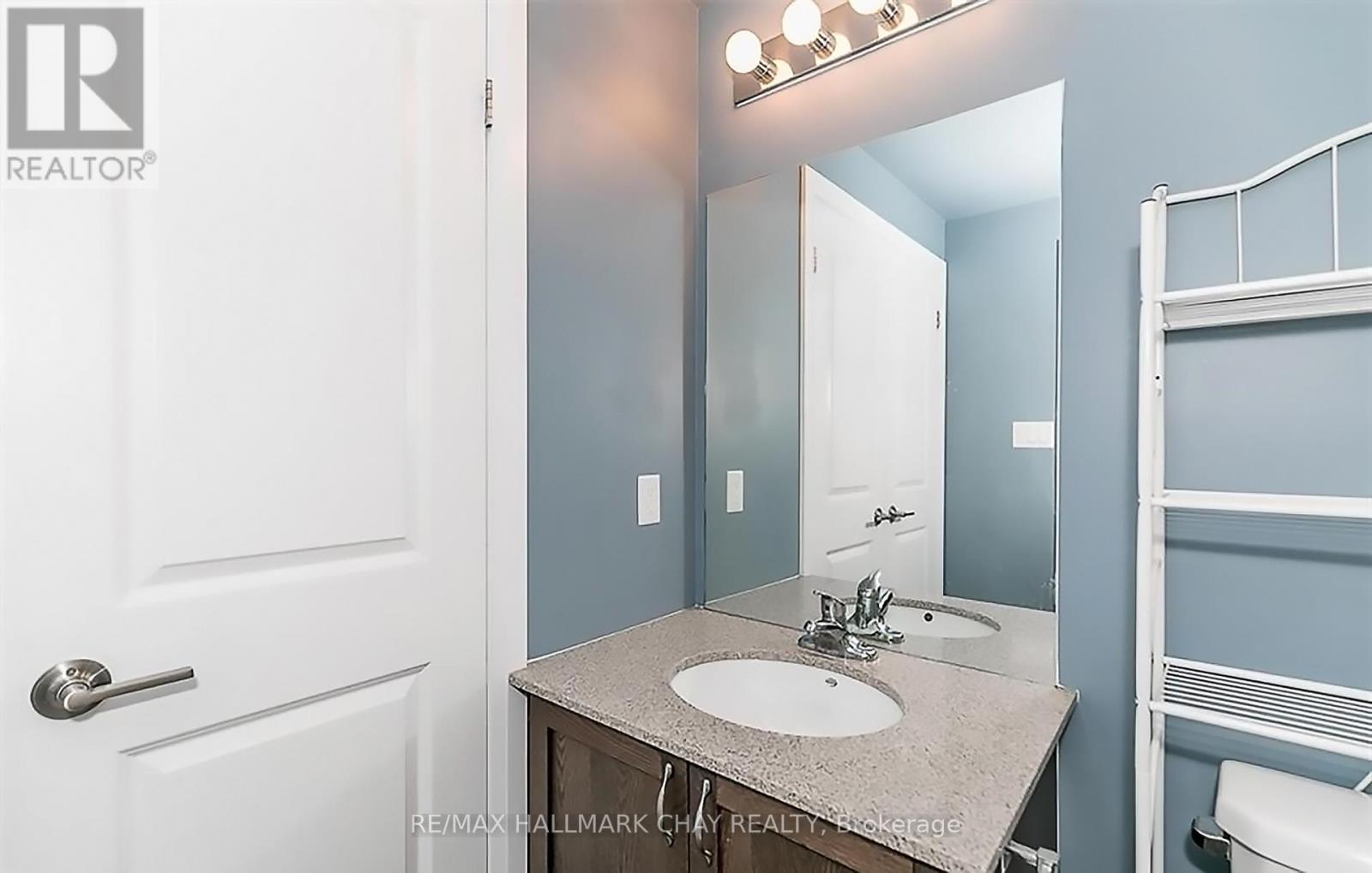 302 - 306 Essa Road, Barrie, Ontario  L9J 0H5 - Photo 11 - S13085788