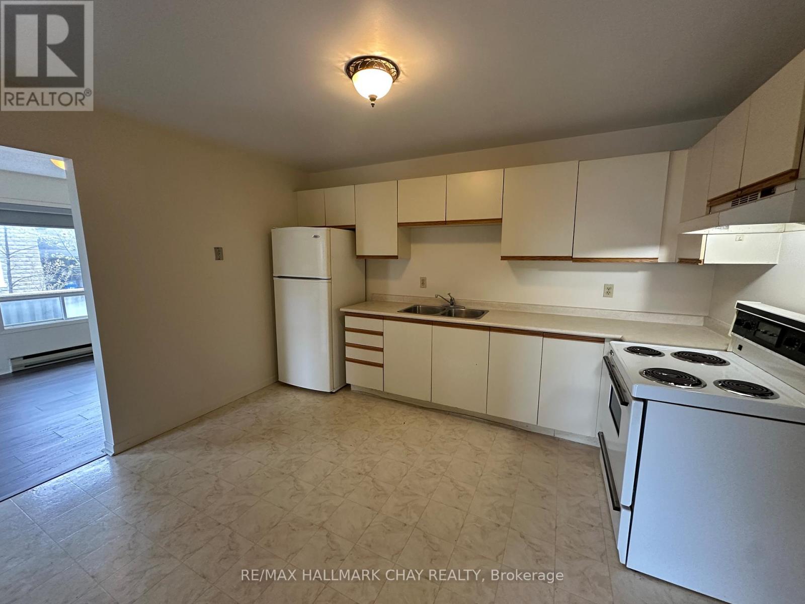 102 - 80 Grove Street E, Barrie, Ontario  L4M 2P1 - Photo 8 - S13085800