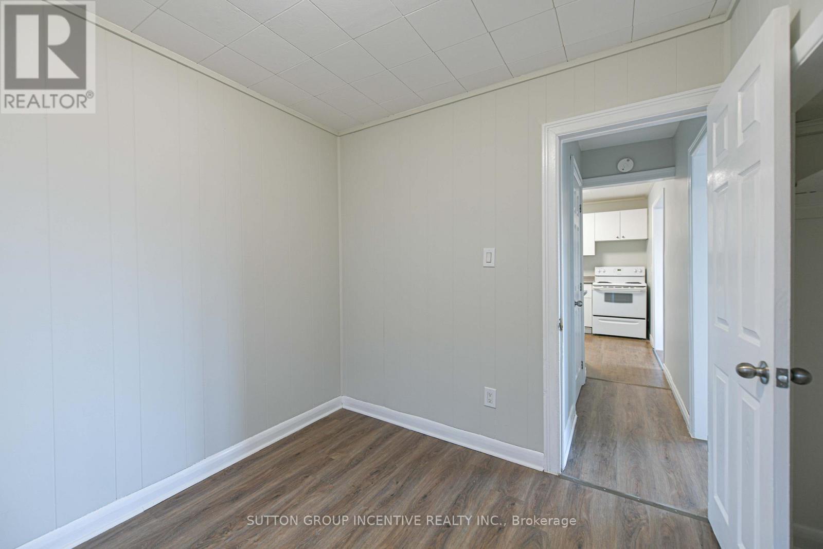 155 Atherley Road, Orillia, Ontario  L3V 1N5 - Photo 17 - S13085826