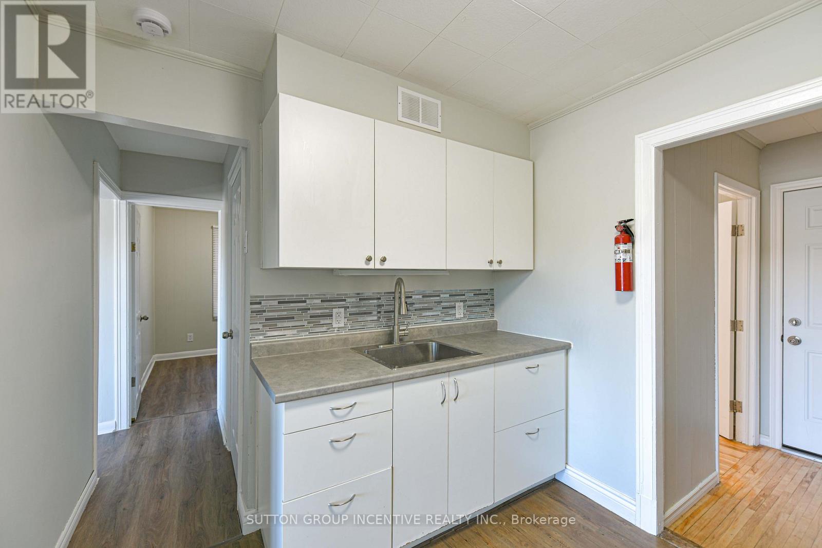 155 Atherley Road, Orillia, Ontario  L3V 1N5 - Photo 23 - S13085826