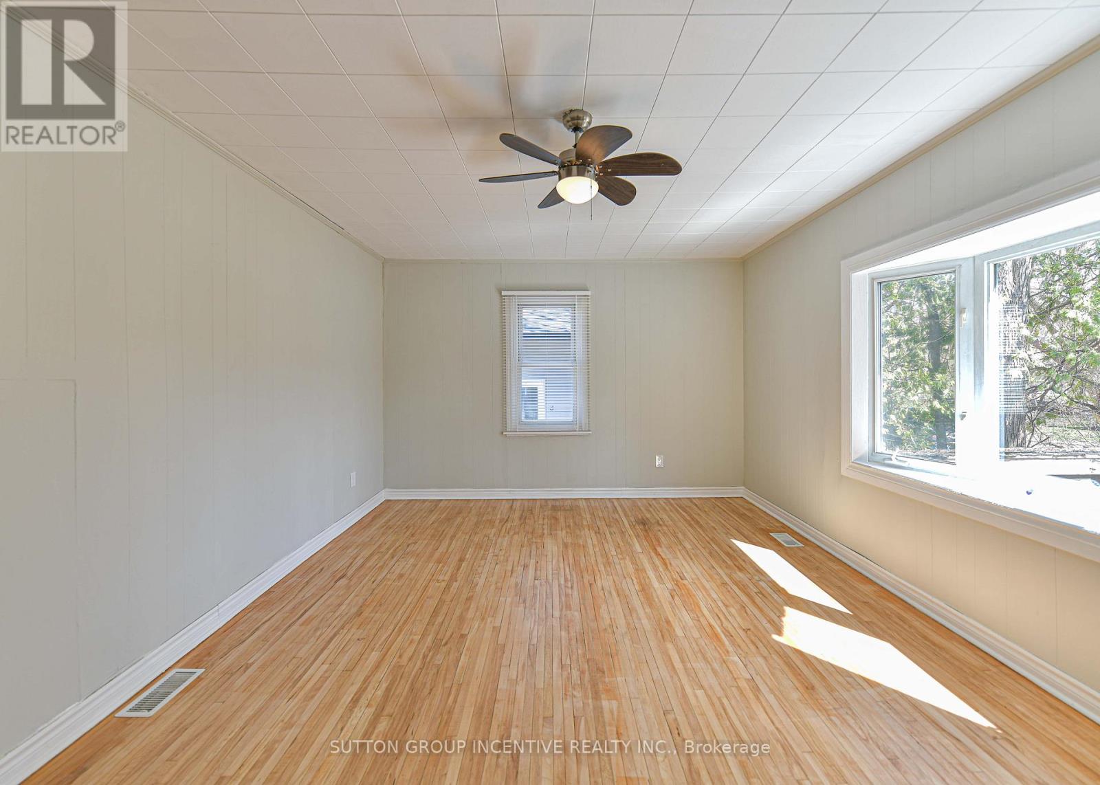 155 Atherley Road, Orillia, Ontario  L3V 1N5 - Photo 26 - S13085826