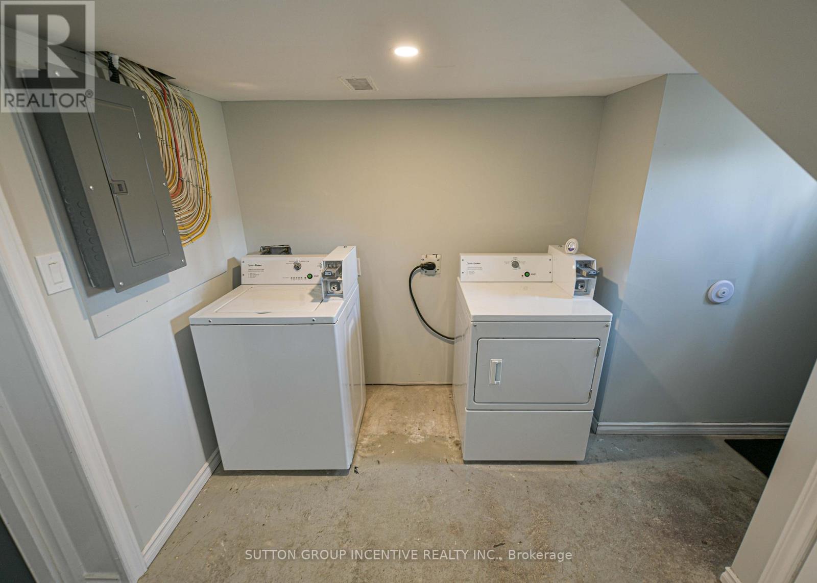 155 Atherley Road, Orillia, Ontario  L3V 1N5 - Photo 29 - S13085826