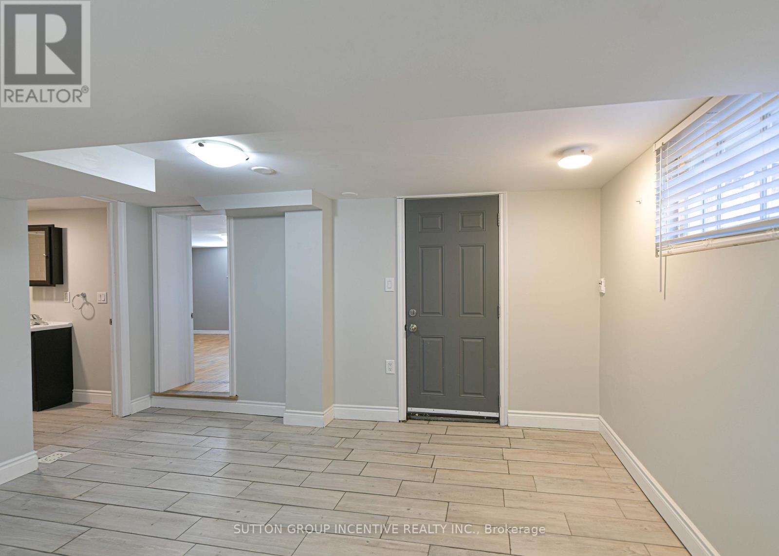 155 Atherley Road, Orillia, Ontario  L3V 1N5 - Photo 34 - S13085826