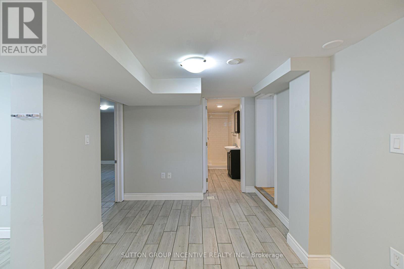 155 Atherley Road, Orillia, Ontario  L3V 1N5 - Photo 35 - S13085826