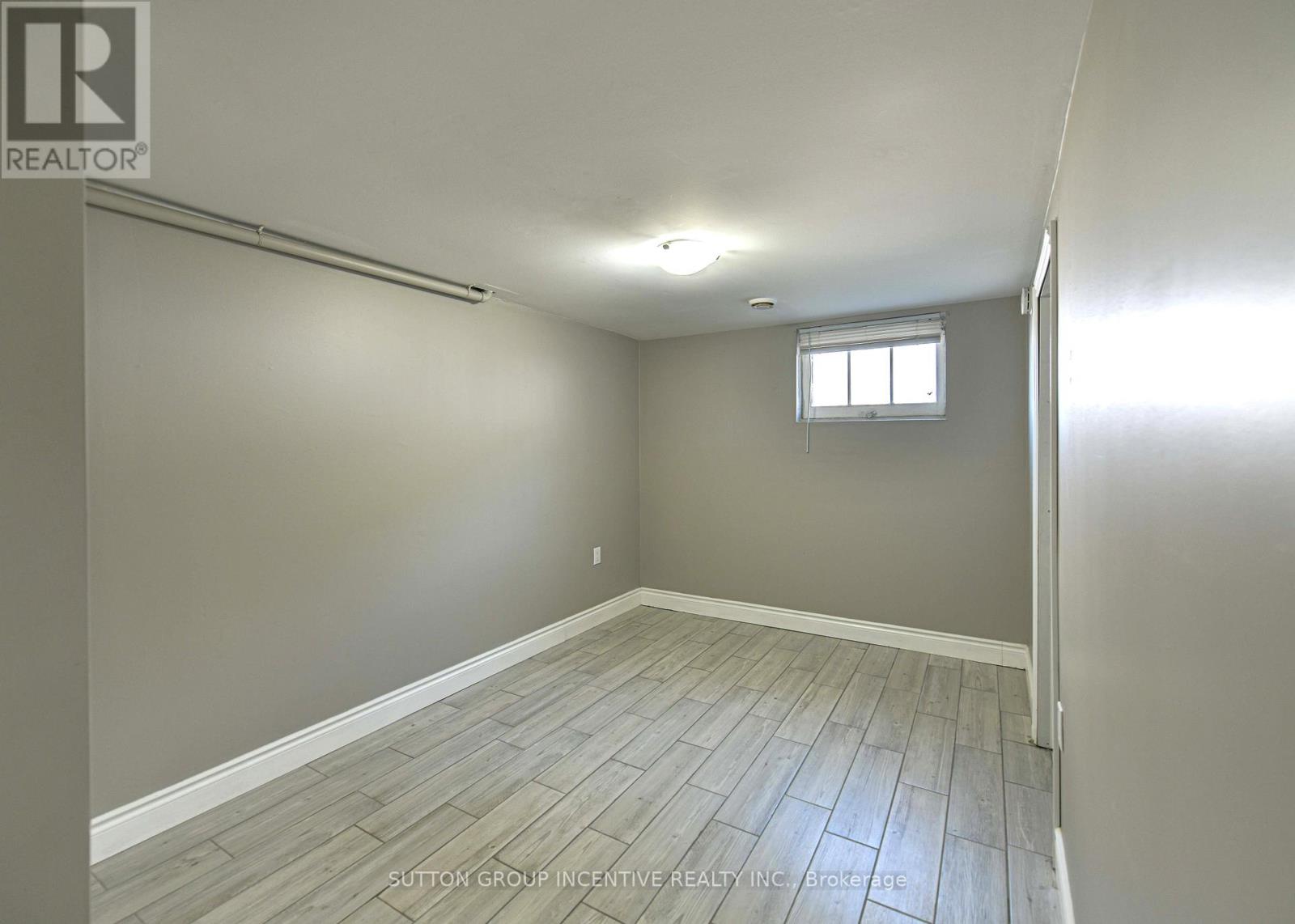 155 Atherley Road, Orillia, Ontario  L3V 1N5 - Photo 36 - S13085826