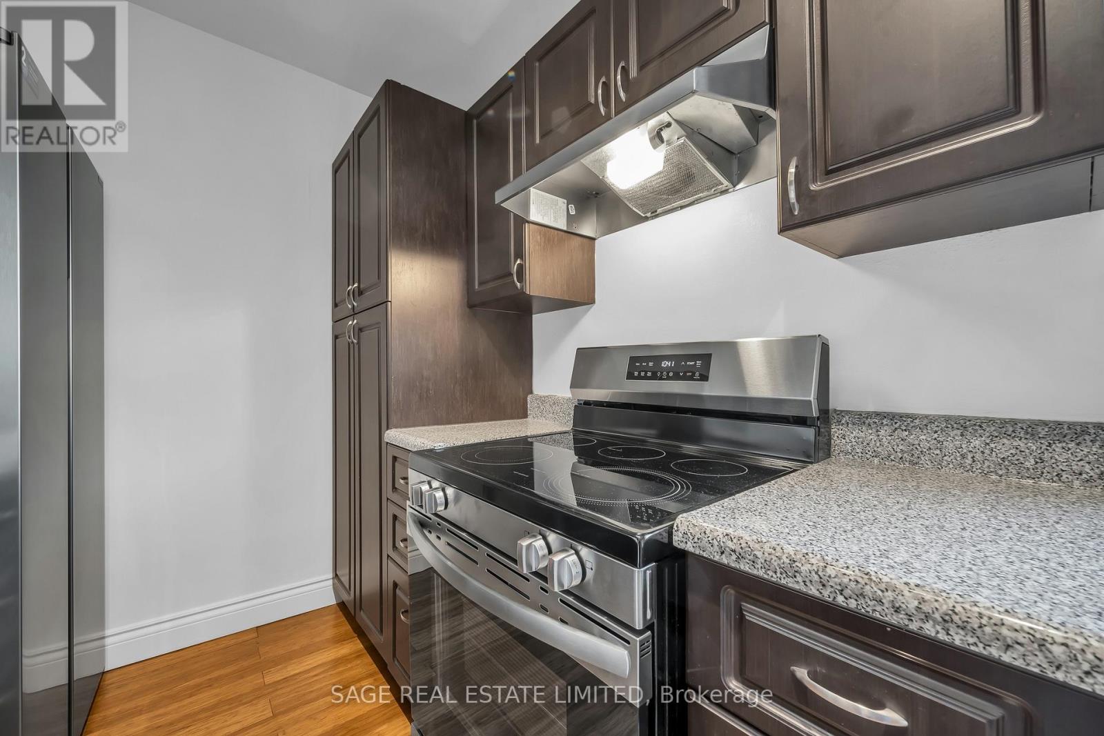 76 Symington Avenue, Toronto, Ontario  M6P 3W1 - Photo 7 - W13085716
