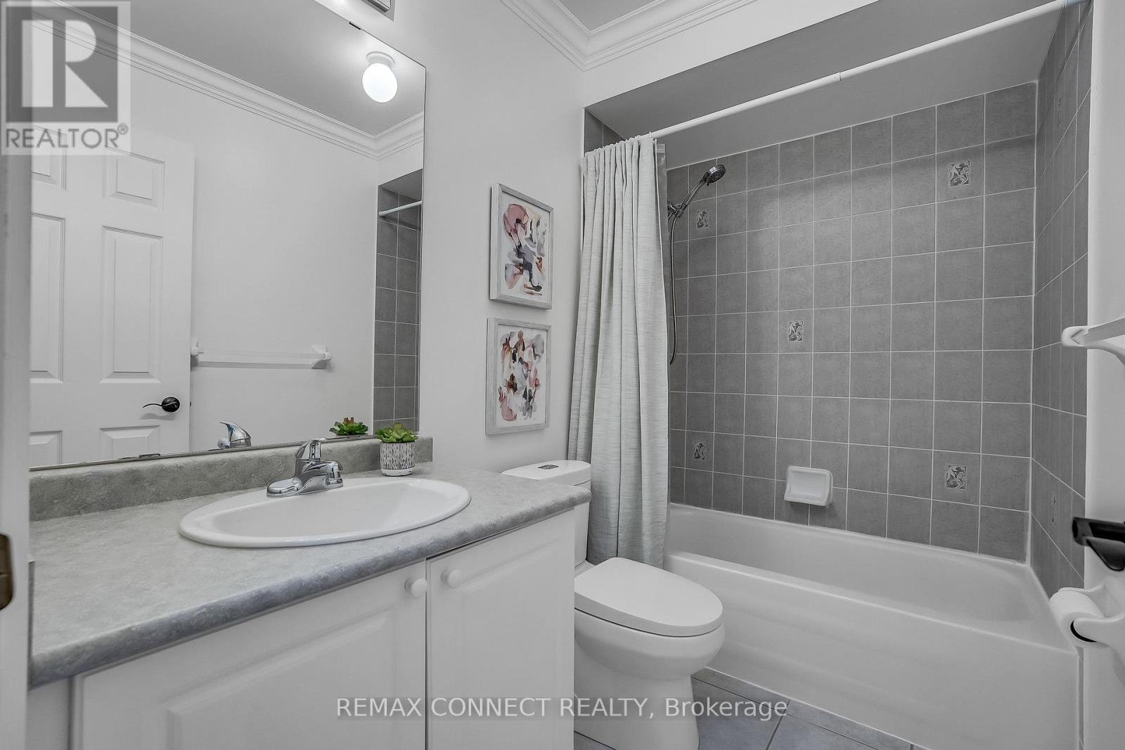 5 Terceira Circle, Toronto, Ontario  M6N 5J3 - Photo 17 - W13085726