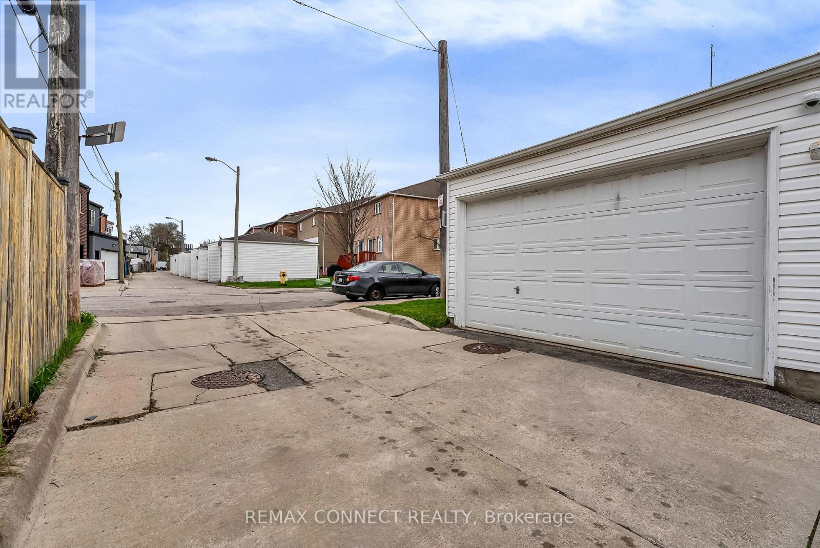 5 Terceira Circle, Toronto, Ontario  M6N 5J3 - Photo 21 - W13085726