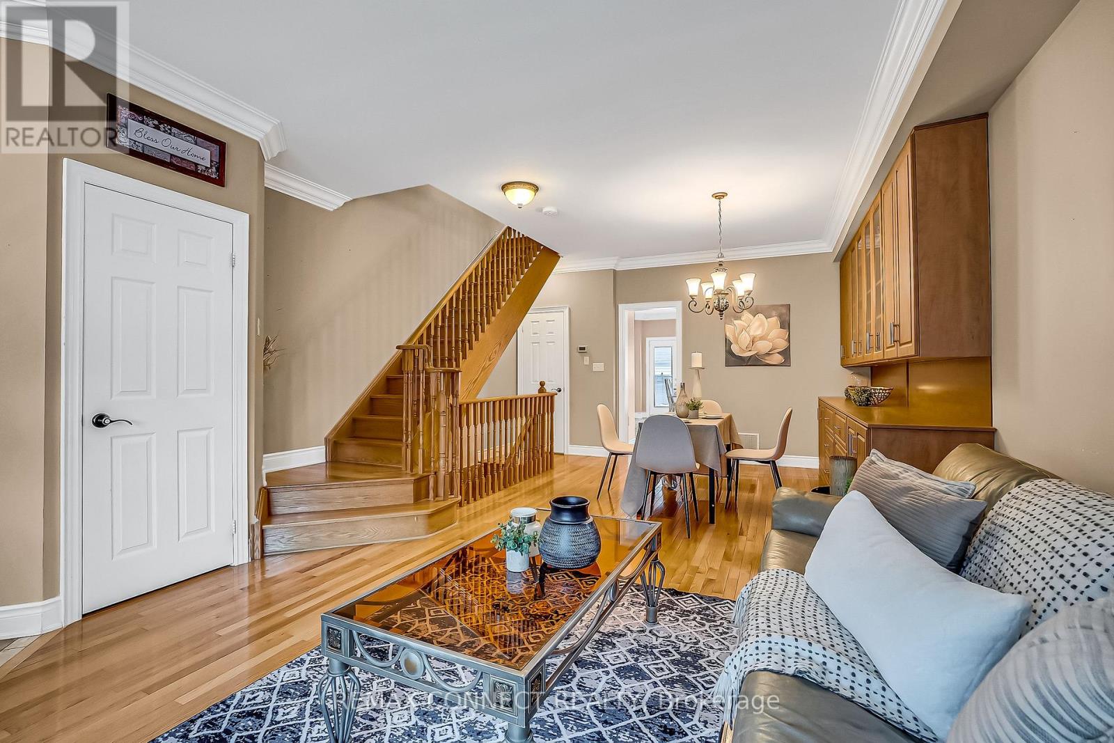 5 Terceira Circle, Toronto, Ontario  M6N 5J3 - Photo 6 - W13085726
