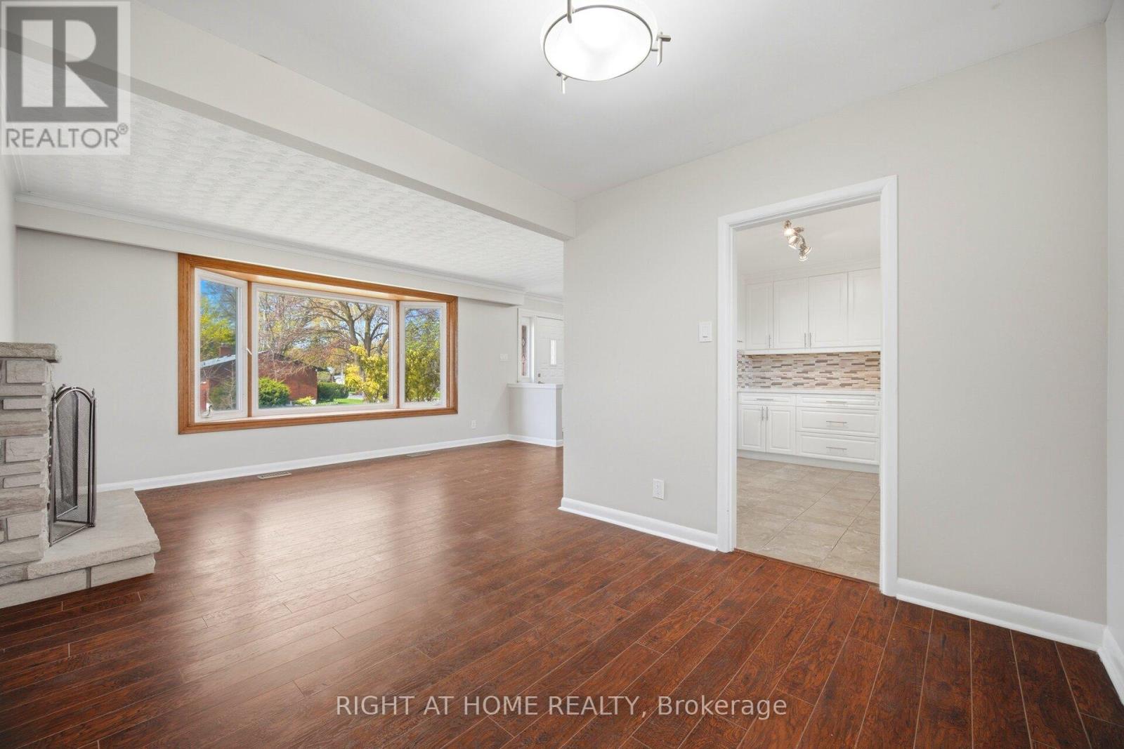 1461 Moss Glen Road, Burlington, Ontario  L7P 2C2 - Photo 13 - W13085794