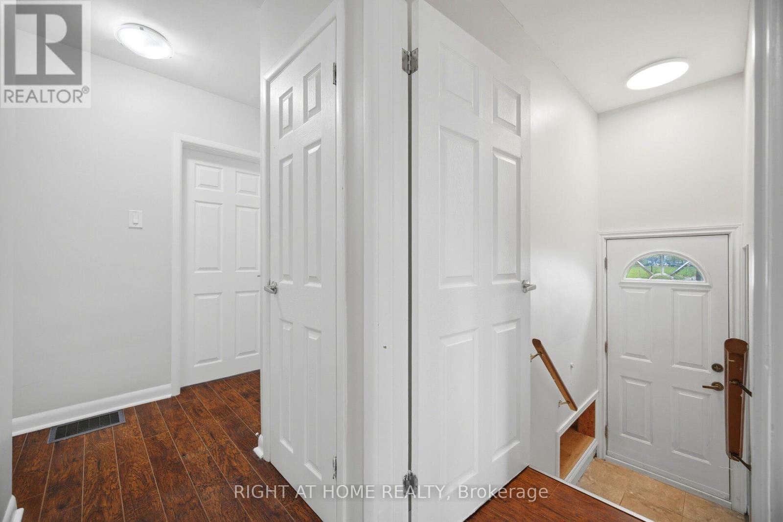 1461 Moss Glen Road, Burlington, Ontario  L7P 2C2 - Photo 29 - W13085794