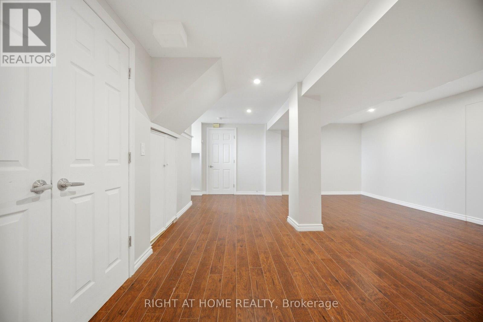 1461 Moss Glen Road, Burlington, Ontario  L7P 2C2 - Photo 33 - W13085794