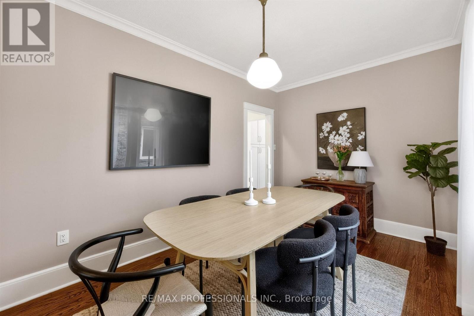723 Annette Street, Toronto, Ontario  M6S 2E3 - Photo 11 - W13085802
