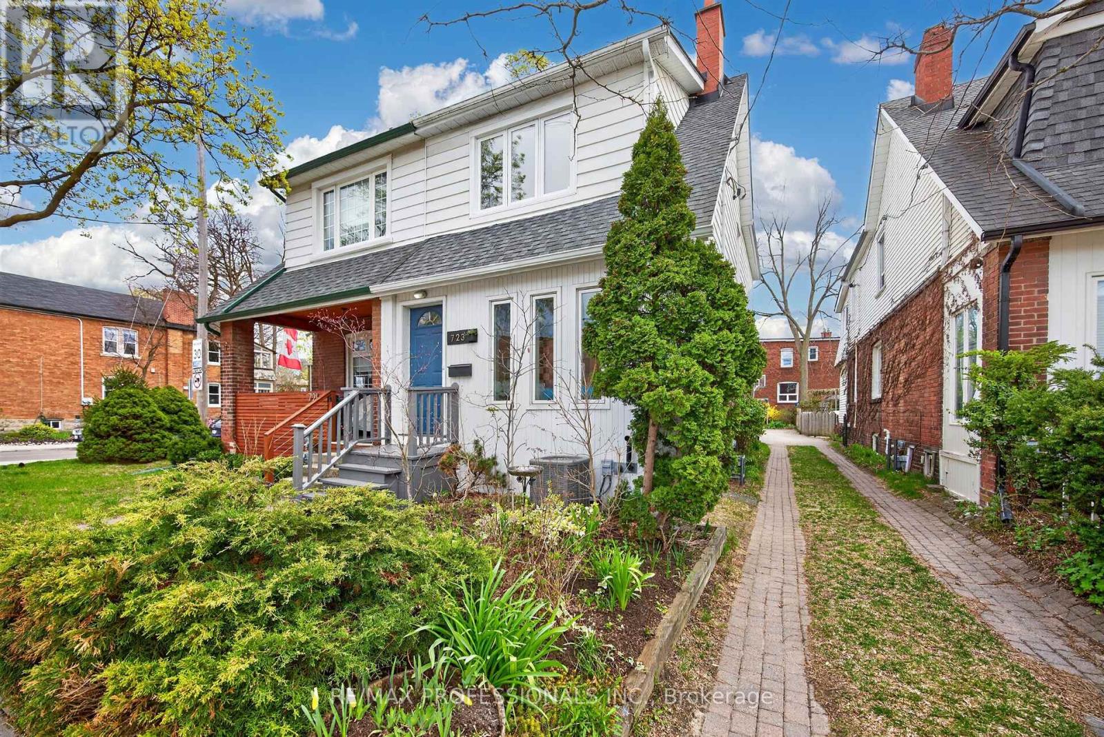 723 Annette Street, Toronto, Ontario  M6S 2E3 - Photo 2 - W13085802