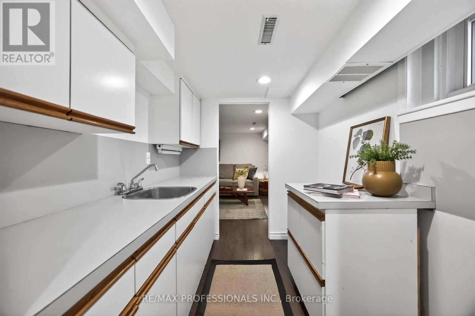723 Annette Street, Toronto, Ontario  M6S 2E3 - Photo 34 - W13085802