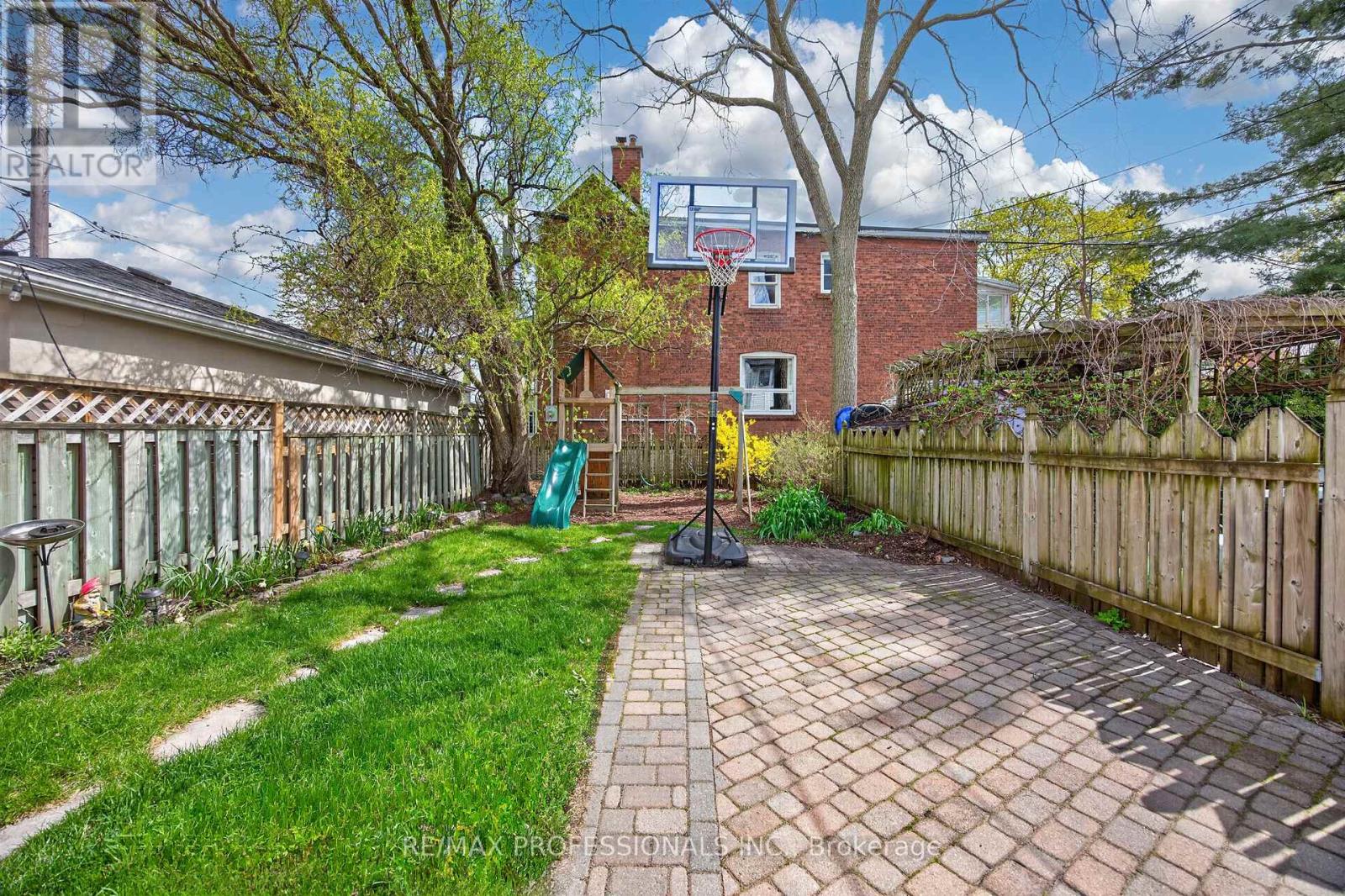 723 Annette Street, Toronto, Ontario  M6S 2E3 - Photo 42 - W13085802