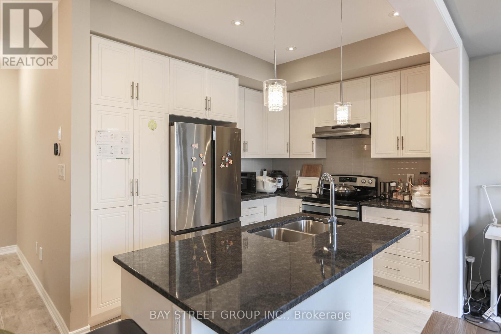 3353 Mockingbird Common Drive, Oakville, Ontario  L6H 7C2 - Photo 11 - W13085812