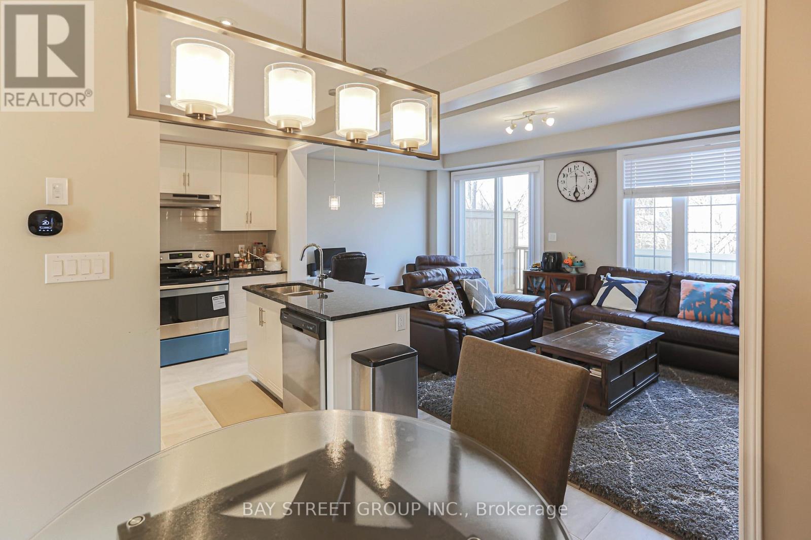 3353 Mockingbird Common Drive, Oakville, Ontario  L6H 7C2 - Photo 8 - W13085812