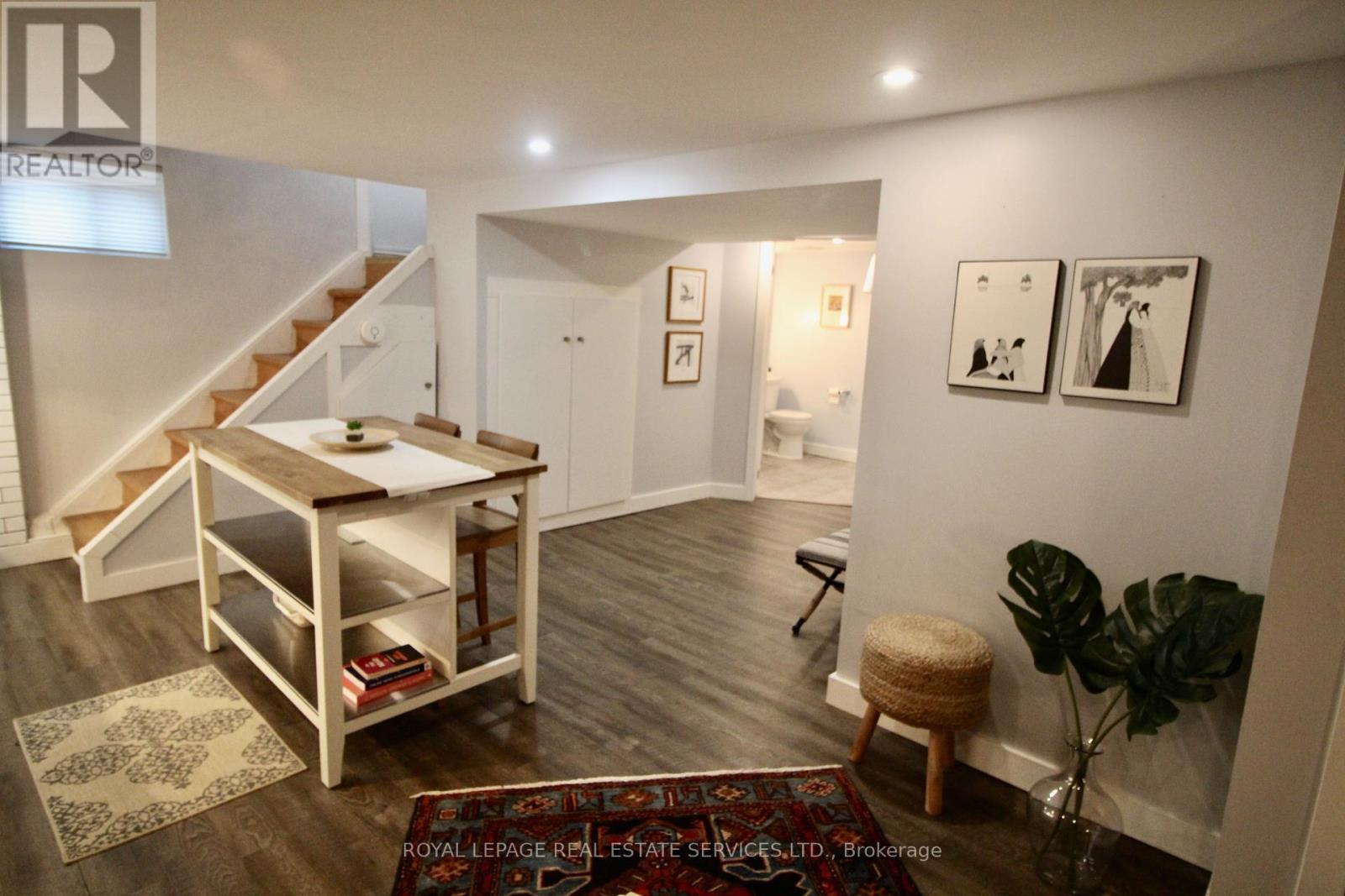 Lower - 170 Fairview Avenue, Toronto, Ontario  M6P 3A5 - Photo 9 - W13085814