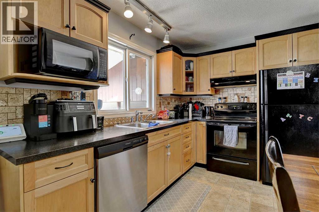 9332 112a Avenue, Grande Prairie, Alberta  T8V 1W1 - Photo 4 - A2306842